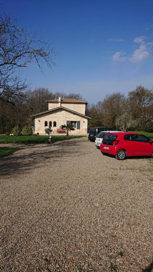 Domaine Verte Vallee Lignan-de-Bordeaux Exterior photo